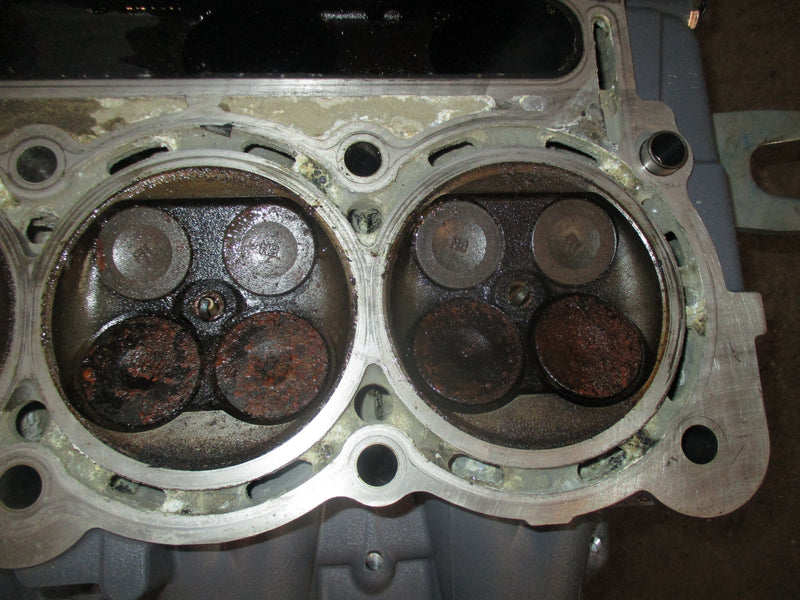 Suzuki DF350 A 350hp outboard starboard cylinder head (11101-98L01)