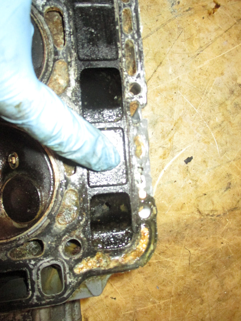 Honda BF40A 40hp outboard cylinder head (PARTS)