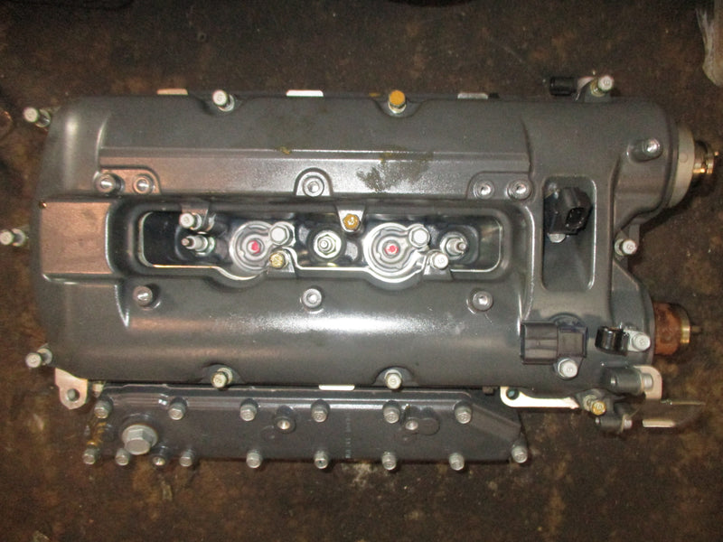 Yamaha 200hp 4 stroke outboard port cylinder head