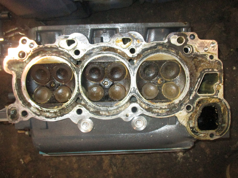Yamaha 200hp 4 stroke outboard port cylinder head