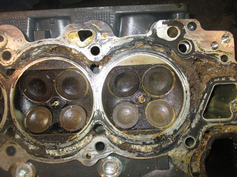 Yamaha 200hp 4 stroke outboard port cylinder head