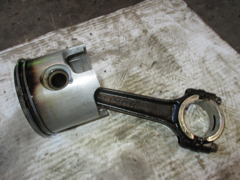Mercury 225hp optimax outboard starboard piston and rod (859297T2)