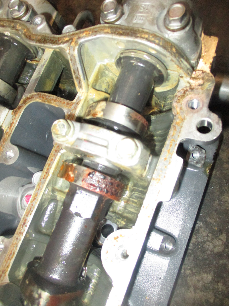 Yamaha 200hp 4 stroke outboard starboard cylinder head