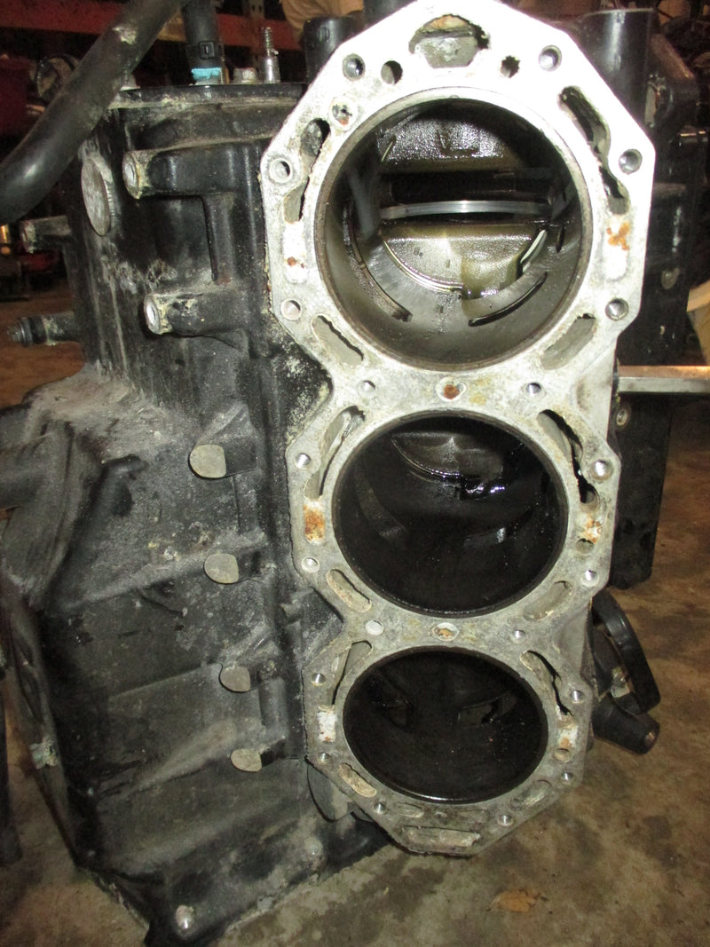 Evinrude E-TEC 250hp 2 stroke outboard Crankcase Block