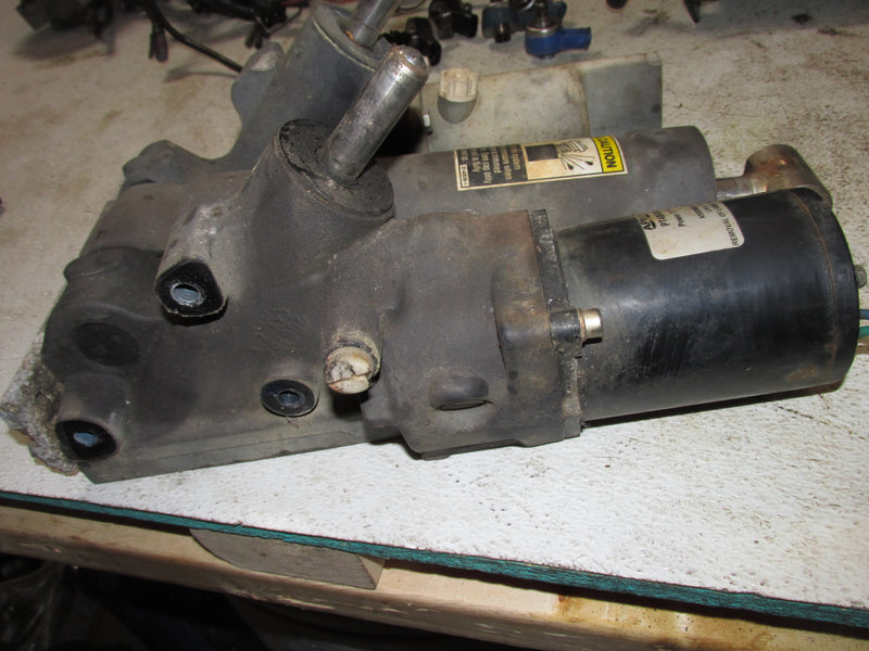 Mercury 225hp Optimax 2 stroke outboard Tilt Trim Unit (8M0231193)