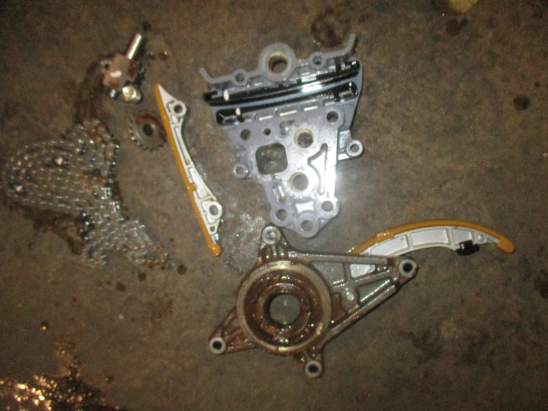 Suzuki DF350 A 350hp outboard timing chain tensioner and guides (12810-93J00)