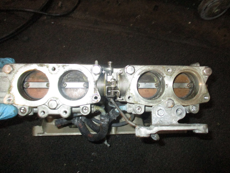 Yamaha 115hp 4 stroke outboard intake manifold w/ throttle body
