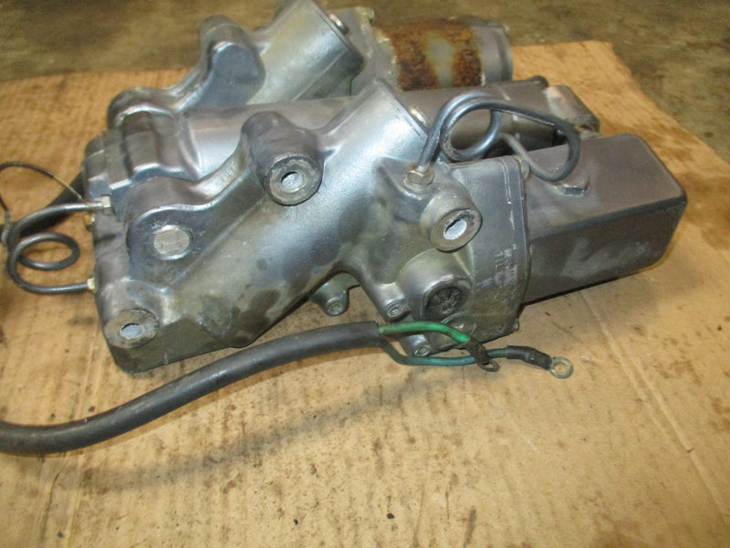 Yamaha 150hp precision blend 2 stroke outboard tilt trim unit