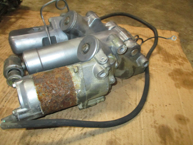 Yamaha 150hp precision blend 2 stroke outboard tilt trim unit