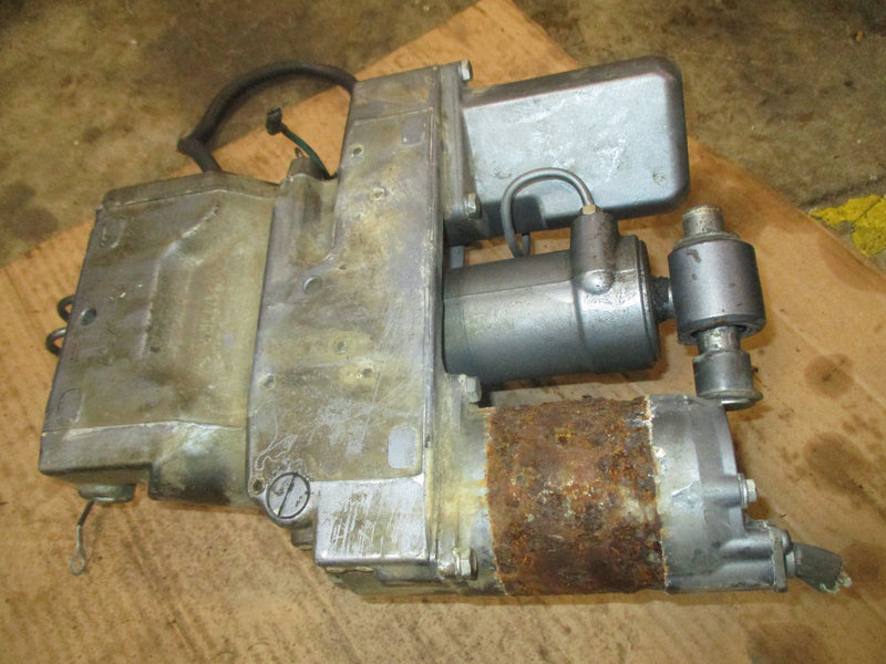 Yamaha 150hp precision blend 2 stroke outboard tilt trim unit