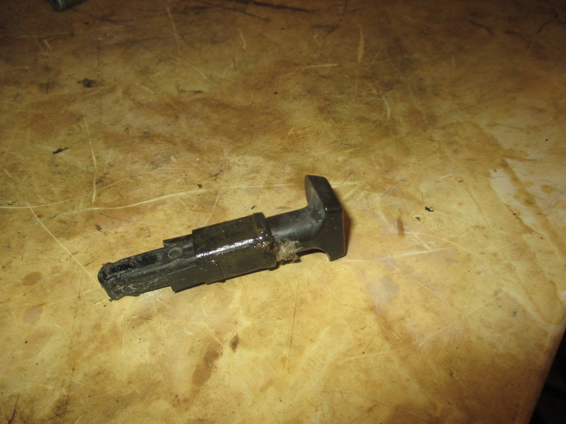 Honda BF40A 40hp outboard choke knob (17951-ZV5-000)