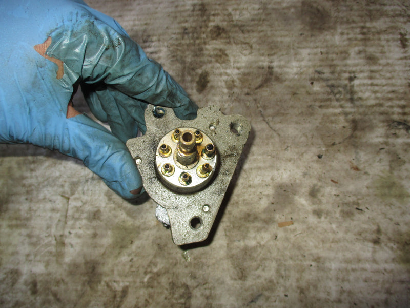 Mercury 225hp optimax outboard oil pump (857149005)