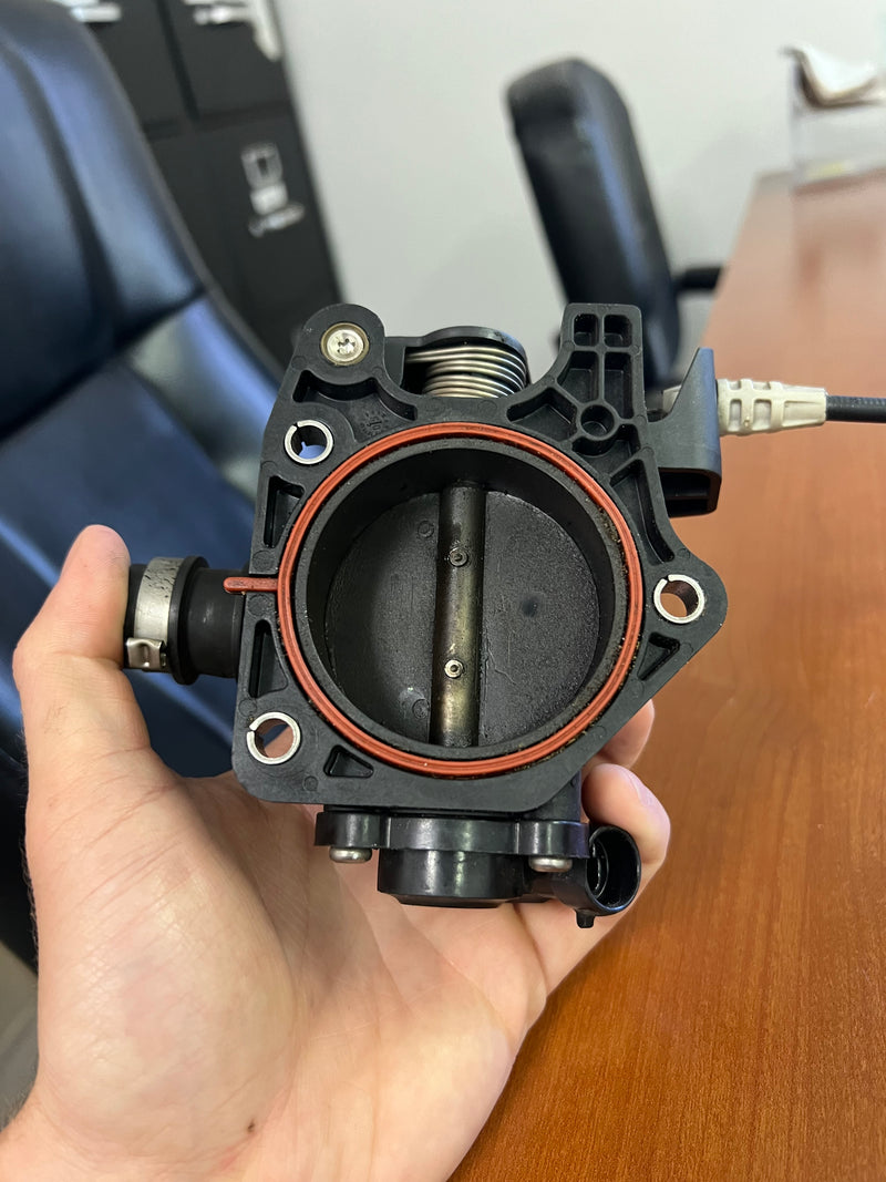2008 Mercury EFI 115 4 stroke 1.73L outboard throttle body/pos switch  8m0005520