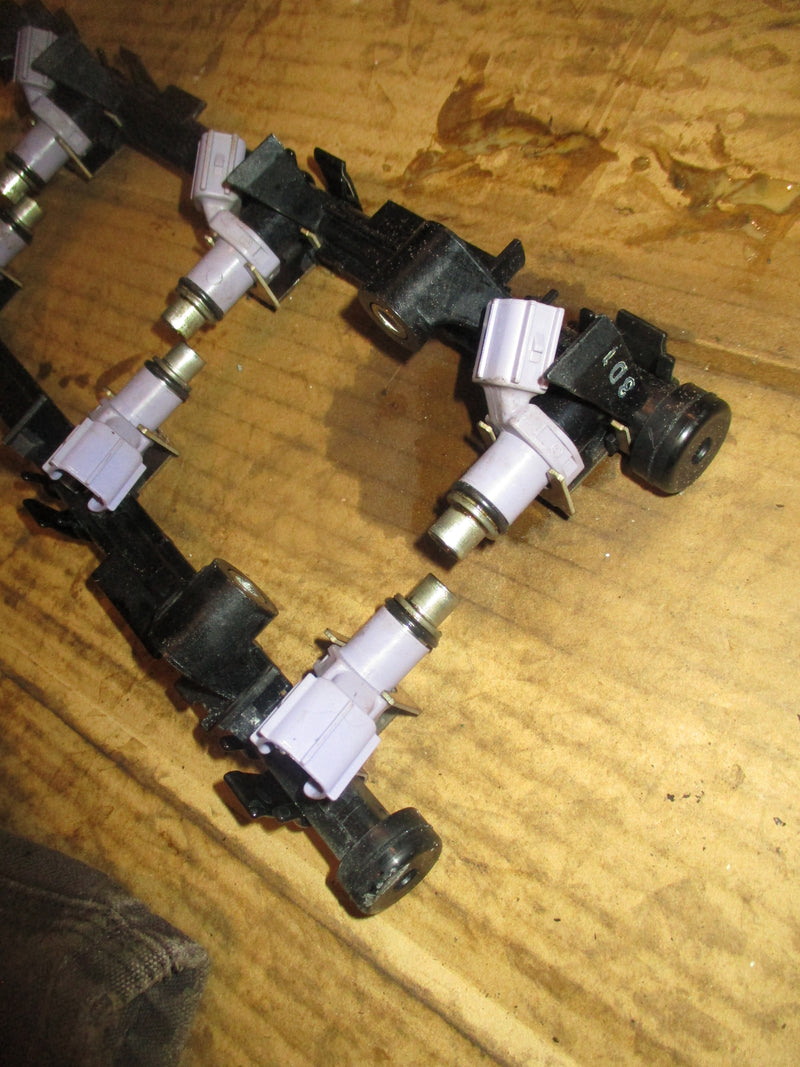 Yamaha 200hp 4 stroke outboard fuel rail and injector set (6P2-13160-10-00)