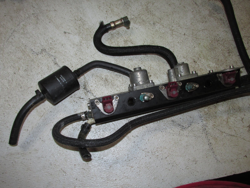 Mercury Optimax 115hp 2 Stroke Outboard Fuel Rail / Injector set (8M0000970)