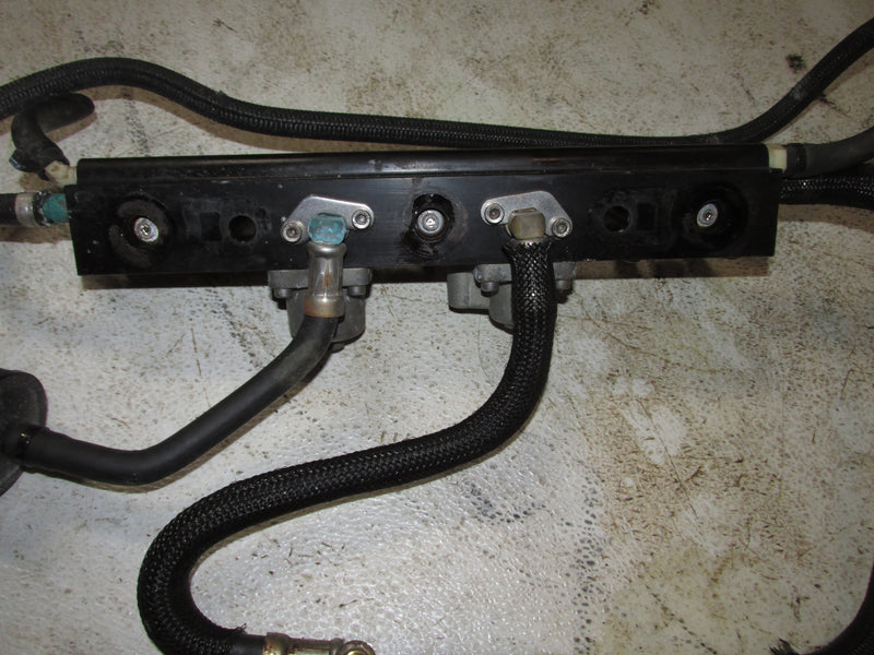 Mercury Optimax 115hp 2 Stroke Outboard Fuel Rail / Injector set (8M0000970)