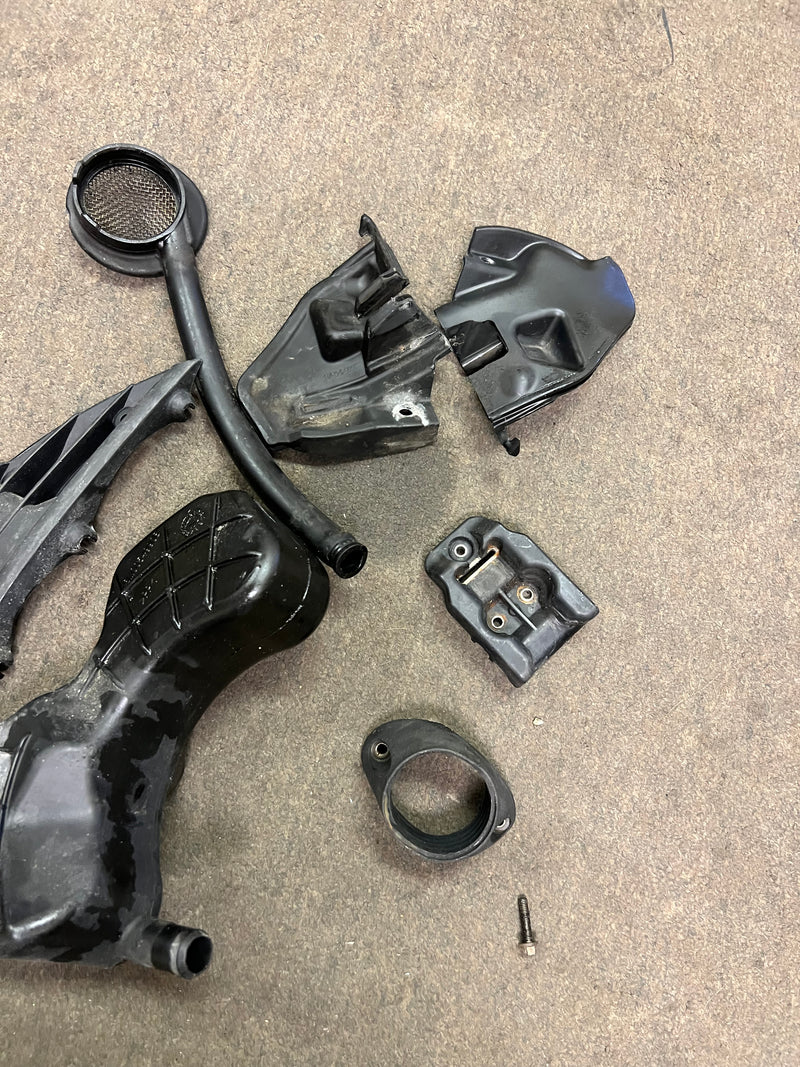 Mercury 150hp 4 stroke Outboard miscellaneous hose and plastic set