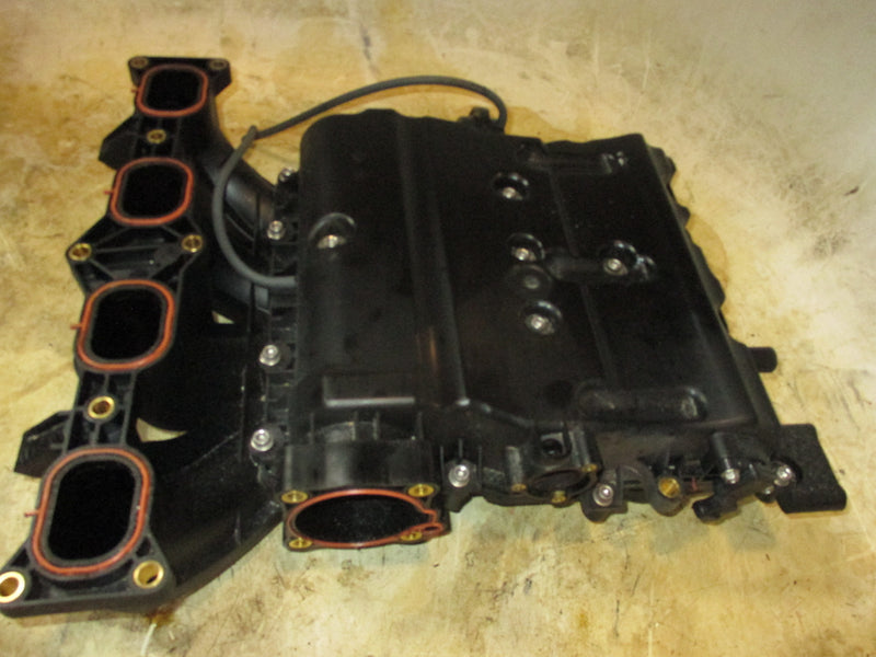 Suzuki DF150 150hp 4 stroke outboard intake manifold (13110-96J00)