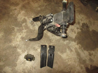 Load image into Gallery viewer, Mercury 20hp 4 Stroke outboard Swivel Bracket (879147T82)
