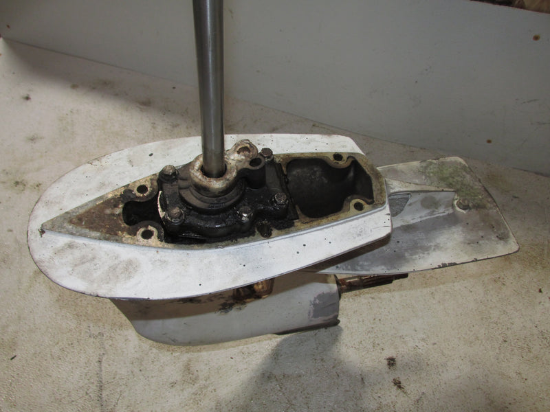 Johnson 35hp 3 CYL 2 Stroke Outboard 20" Shaft Lower Unit