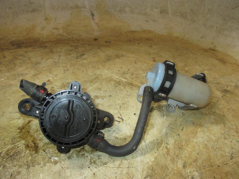 Suzuki DF150 150hp 4 stroke outboard fuel pump and filter (15100-96J0V)