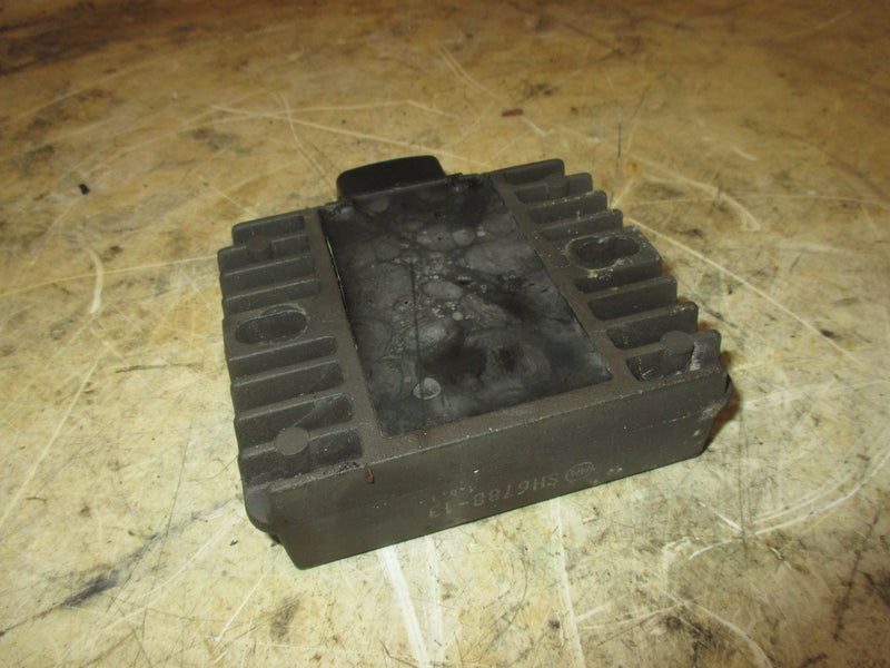 Yamaha 115hp 4 stroke outboard rectifier regulator (68V-81960-00)