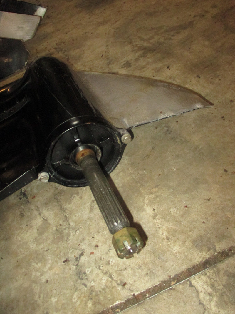 Suzuki DF150A 150hp 4 stroke outboard 20 inch shaft lower unit