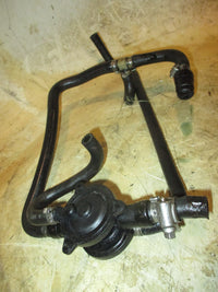 Load image into Gallery viewer, Evinrude E-TEC 300hp 2 stroke outboard fuel lift pump (5007580)
