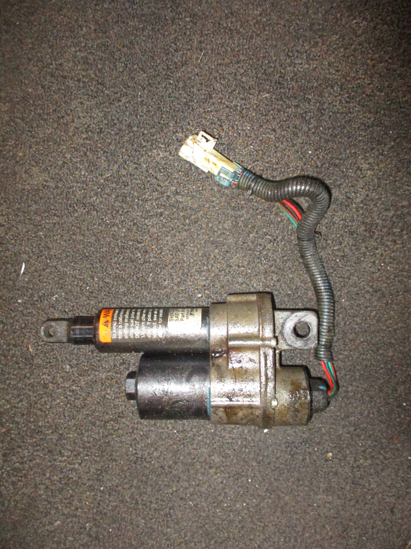 Mercury Verado 300hp outboard shift actuator (8M0041868)