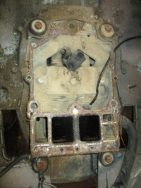 Load image into Gallery viewer, Yamaha 115hp 2 stroke outboard 25 inch midsection
