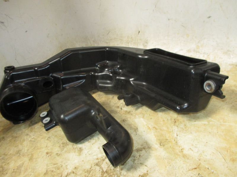 Suzuki DF150A 150hp 4 stroke outboard intake silencer (13811-96L00)