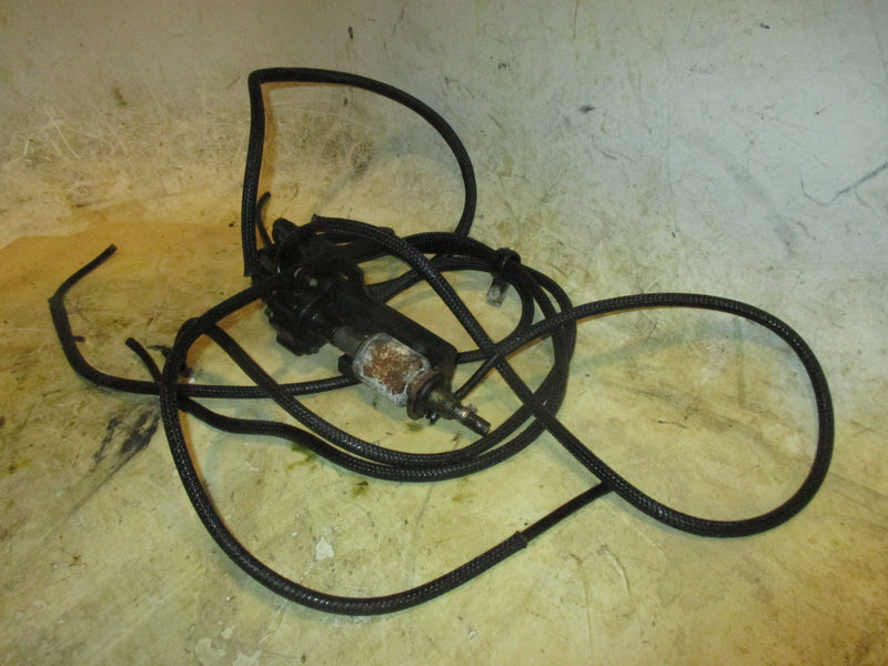 Evinrude E-TEC 300hp 2 stroke outboard oil pump (5008418)