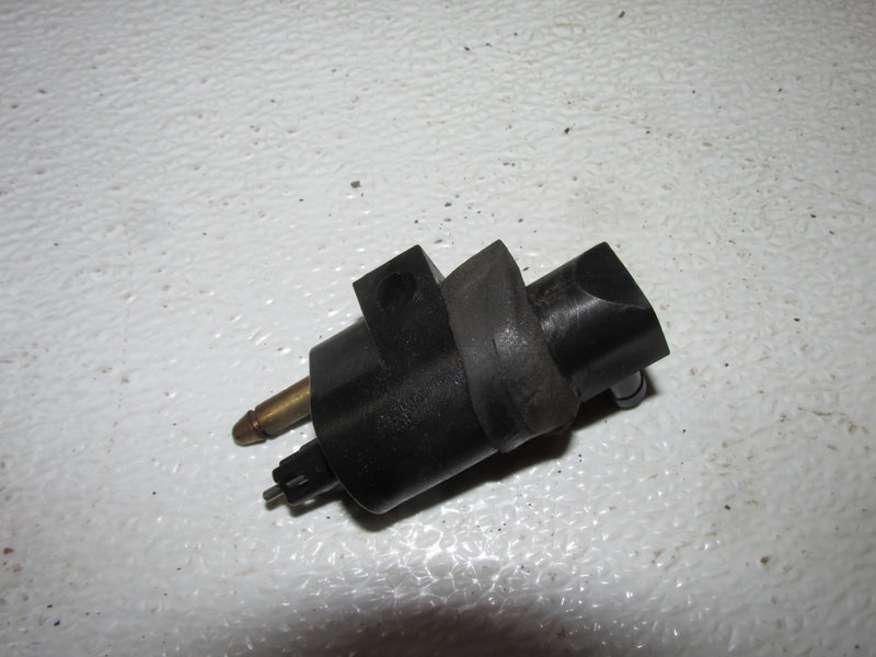 Mercury Tracker 25hp outboard Fuel Connector