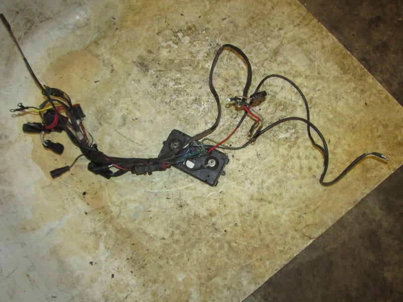 Johnson 115hp 2 Stroke Outboard Engine wiring harness/junction box  (583027)