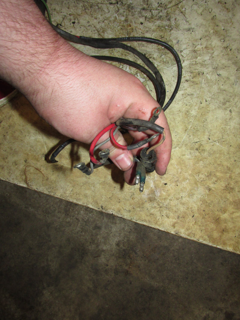 Johnson 115hp 2 Stroke Outboard Engine wiring harness/junction box  (583027)