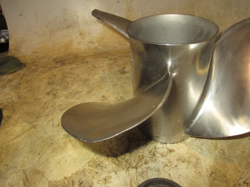 Suzuki DF150-250hp 4 stroke outboard stainless steel propellor (3x16x18.5R)