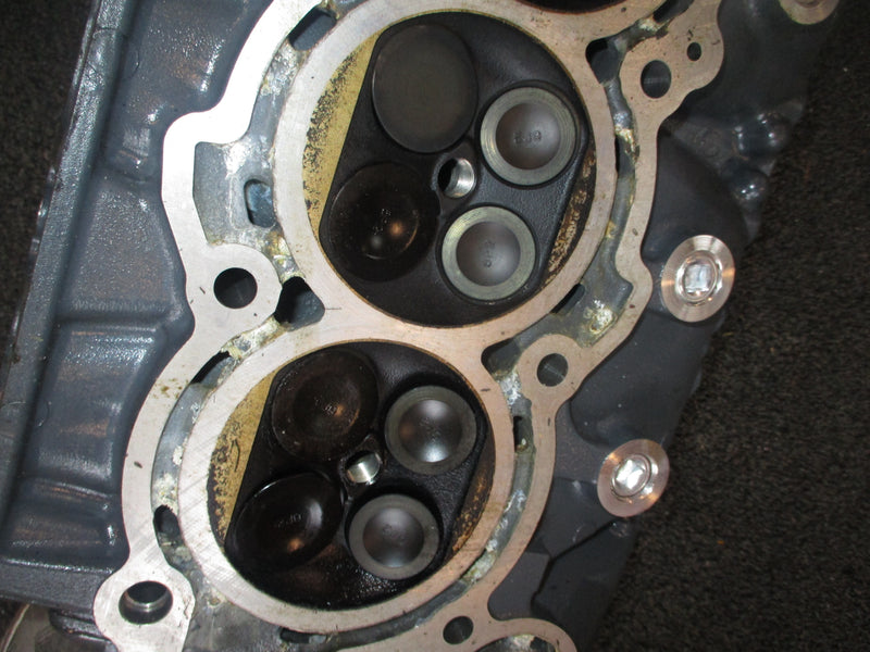 Yamaha 350hp 4 stroke outboard starboard cylinder head (6AW-00)