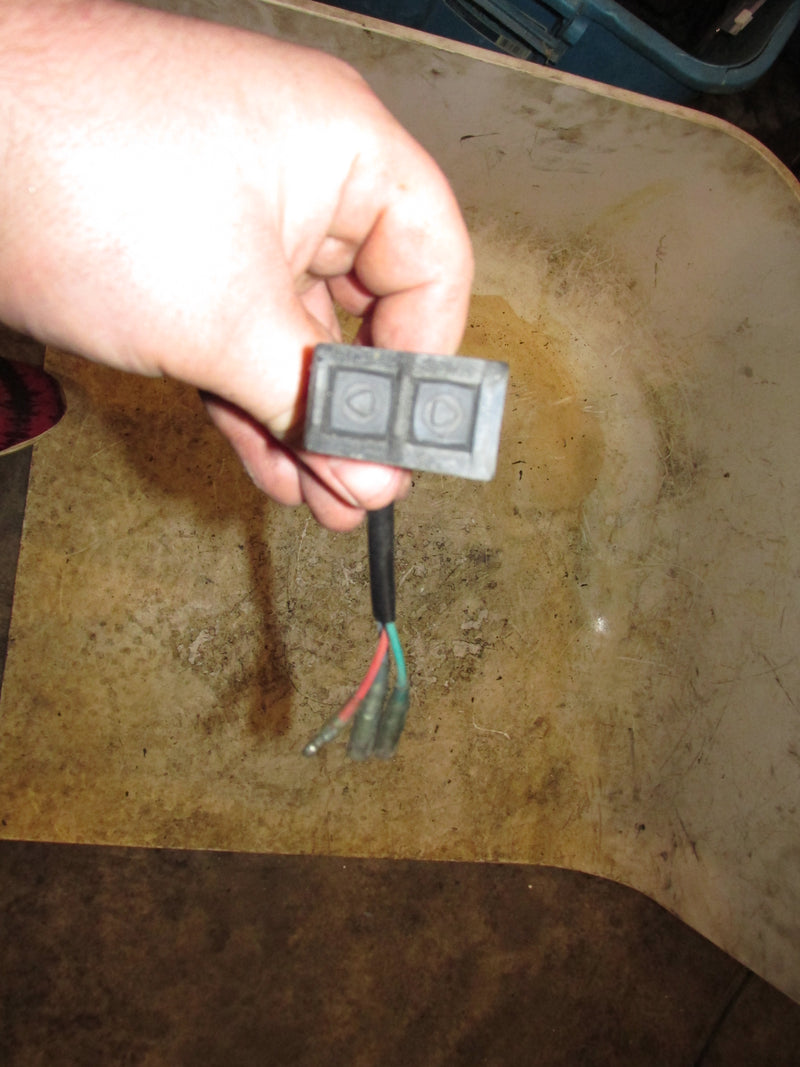 Johnson 115hp 2 Stroke Outboard Tilt trim switch (0586789)