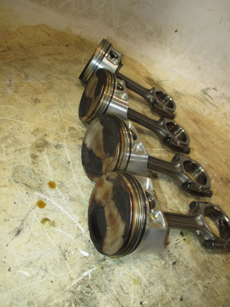 Johnson/Suzuki 140hp 4 stroke outboard piston and rod set (12111-92J00)