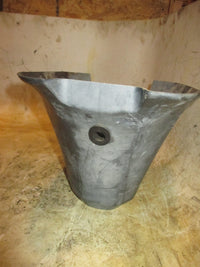 Load image into Gallery viewer, Yamaha 9.9hp 4 Stroke outboard Apron (68T-42741-00-00)
