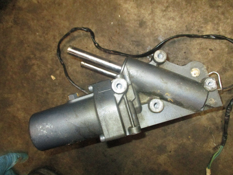 Yamaha 250hp 4 stroke outboard tilt trim unit 69J-43800-05-8D