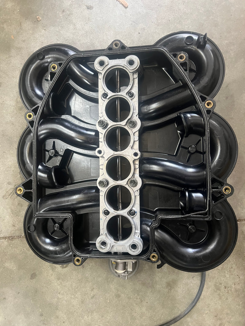 Suzuki DF225 225hp outboard intake collector (13130-93J00)