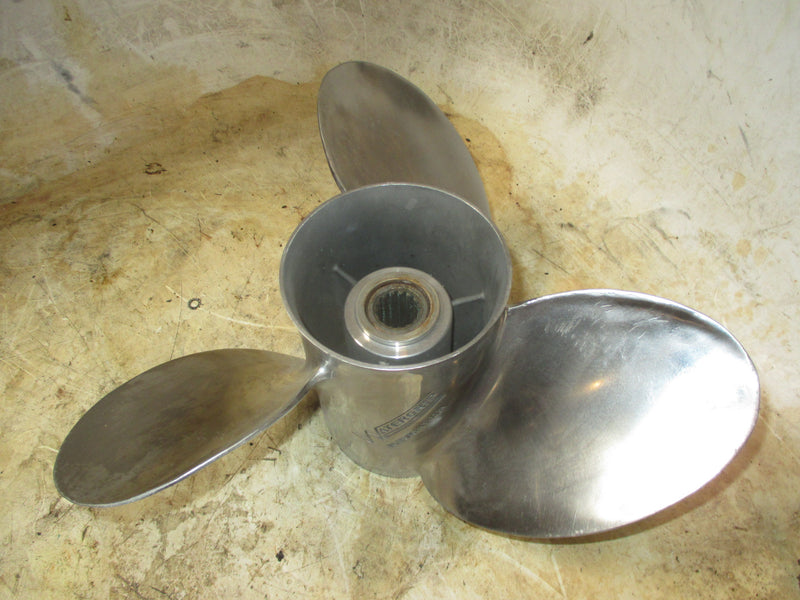 Suzuki 150 -250 hp 4 stroke outboard stainless steel propellor (14 3/4x23R)