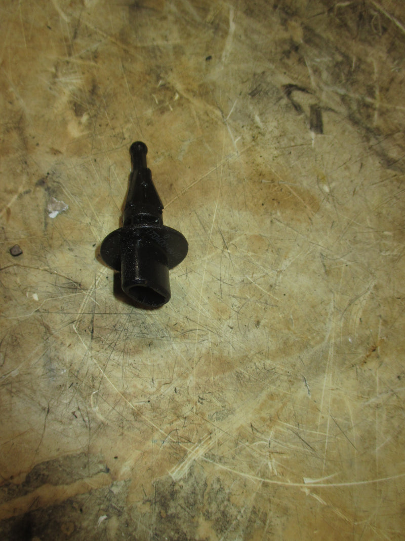 Johnson/Suzuki 140hp 4 stroke outboard inlet temp sensor (13650-52A00)