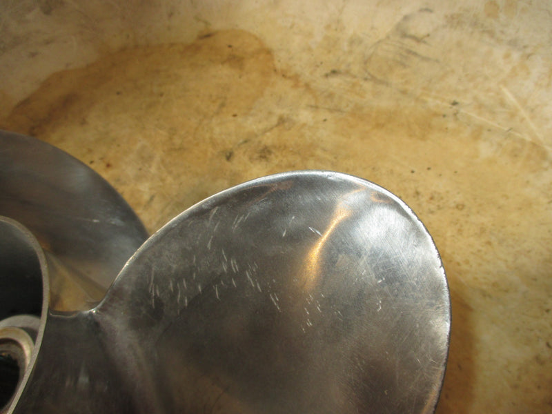 Suzuki 150 -250 hp 4 stroke outboard stainless steel propellor (14 3/4x23R)