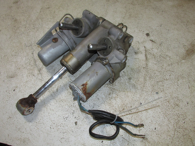 Evinrude 70hp 2 Stroke Outboard Tilt trim unit (328718)