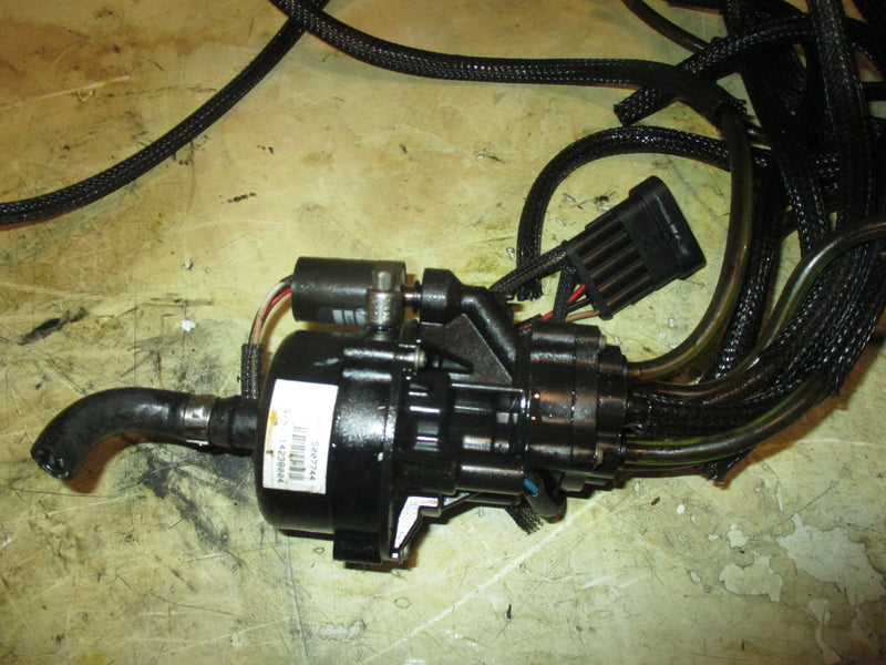 Evinrude Etec 175hp 2 Stroke outboard Oil Injector and Hoses (5007744)
