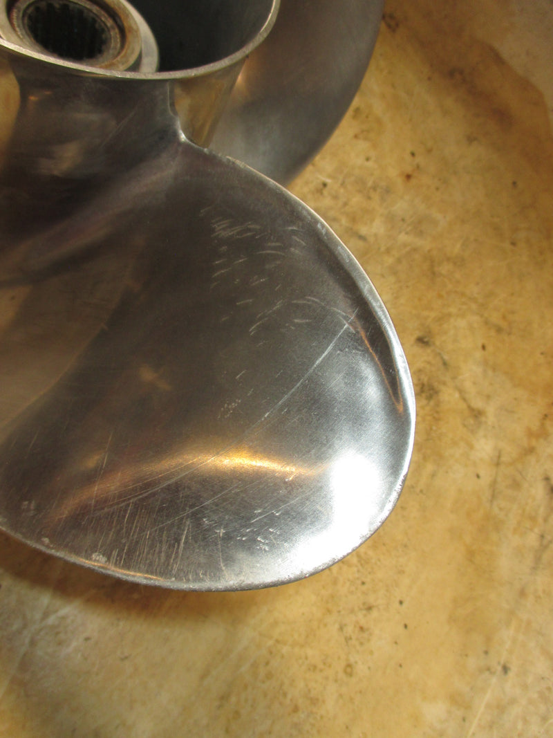 Suzuki 150 -250 hp 4 stroke outboard stainless steel propellor (14 3/4x23R)