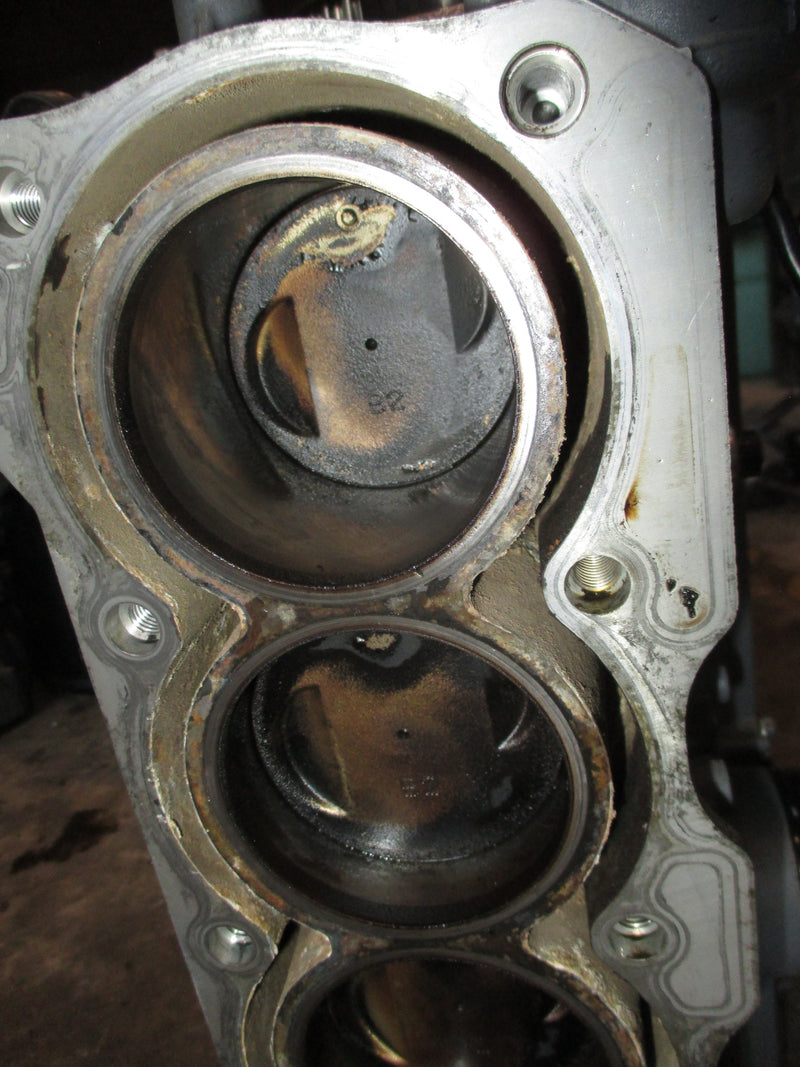 Suzuki DF70 70hp outboard crankcase short block