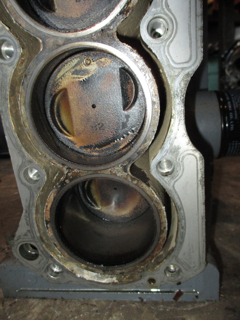 Suzuki DF70 70hp outboard crankcase short block
